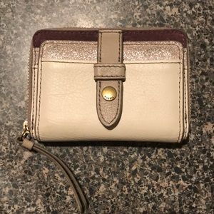 Fossil wallet